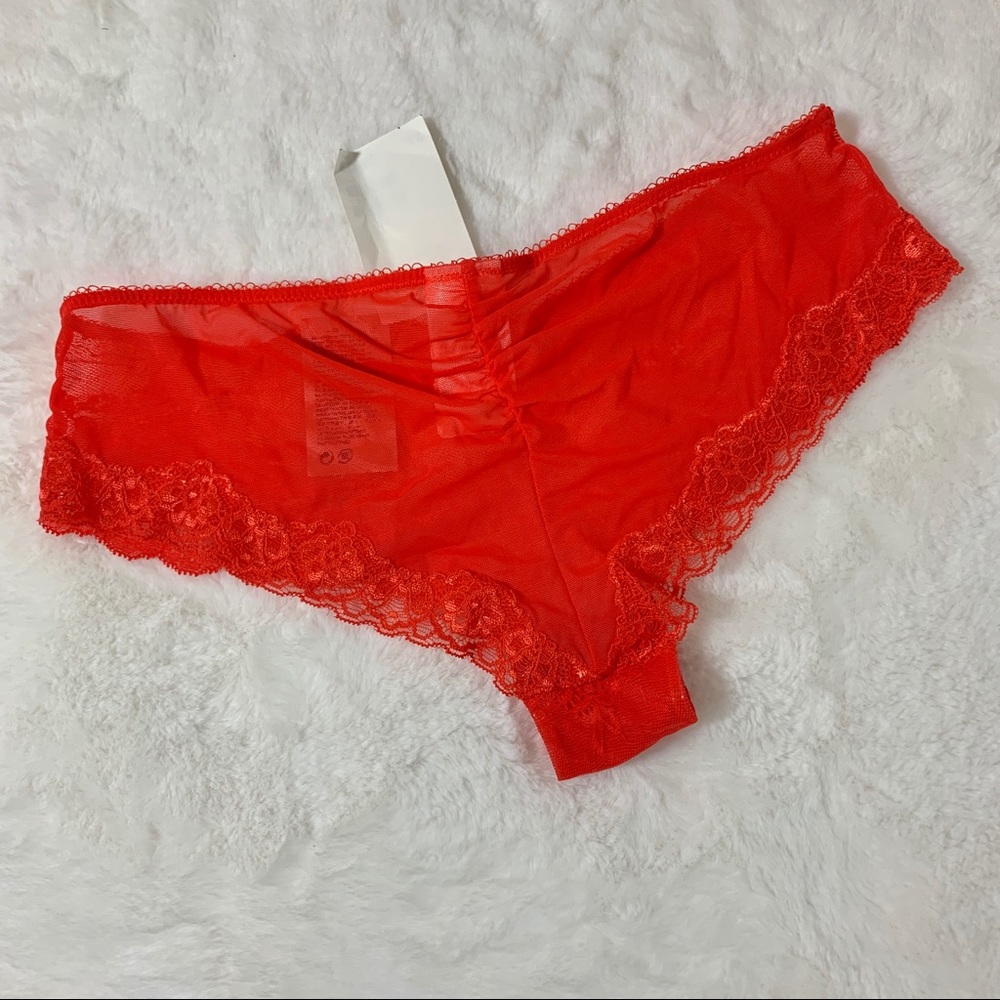 Hipster cheeky style lace panty - Picture 2 of 4
